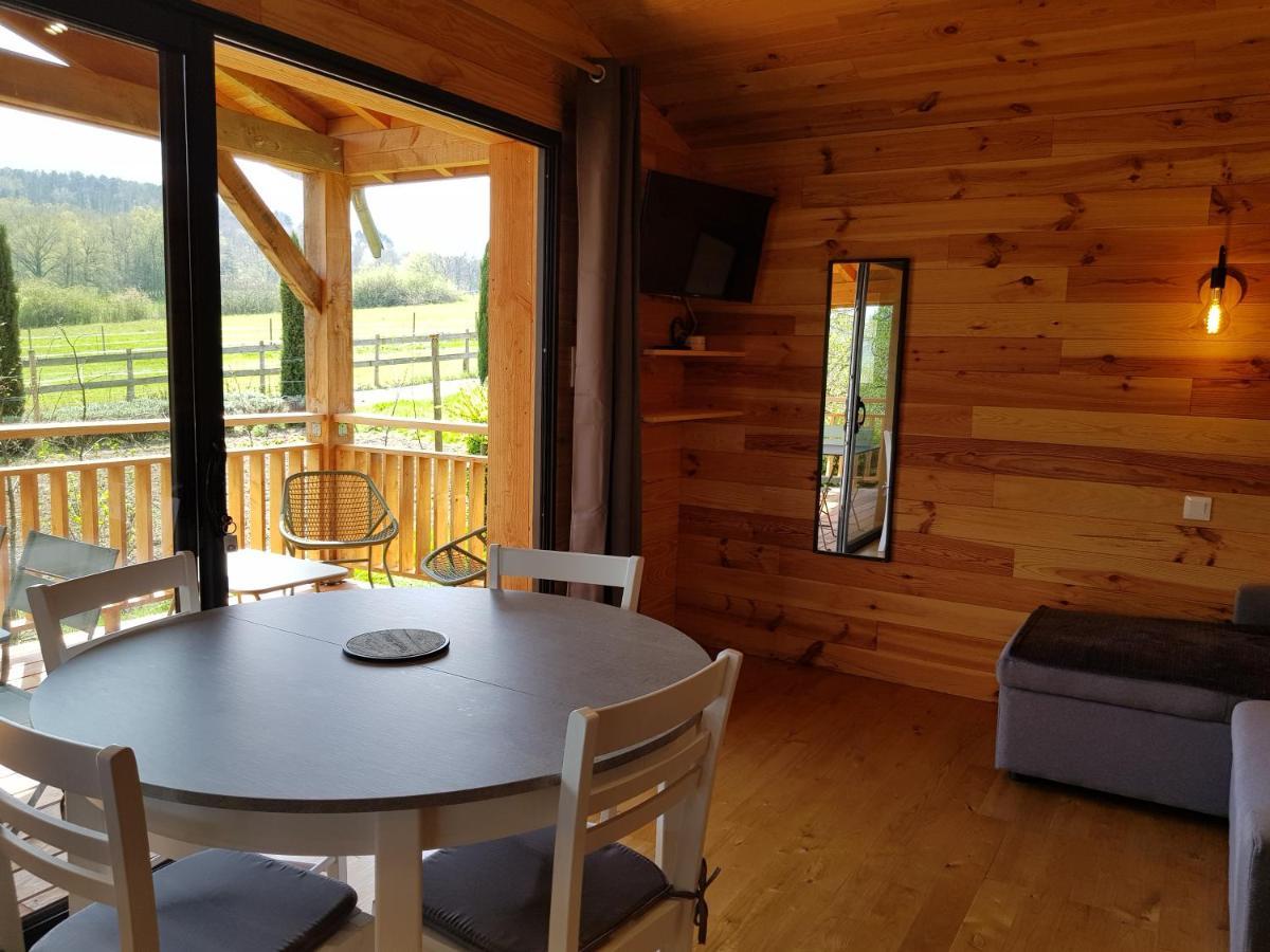 La Cabane Du Jardin Bongheat エクステリア 写真