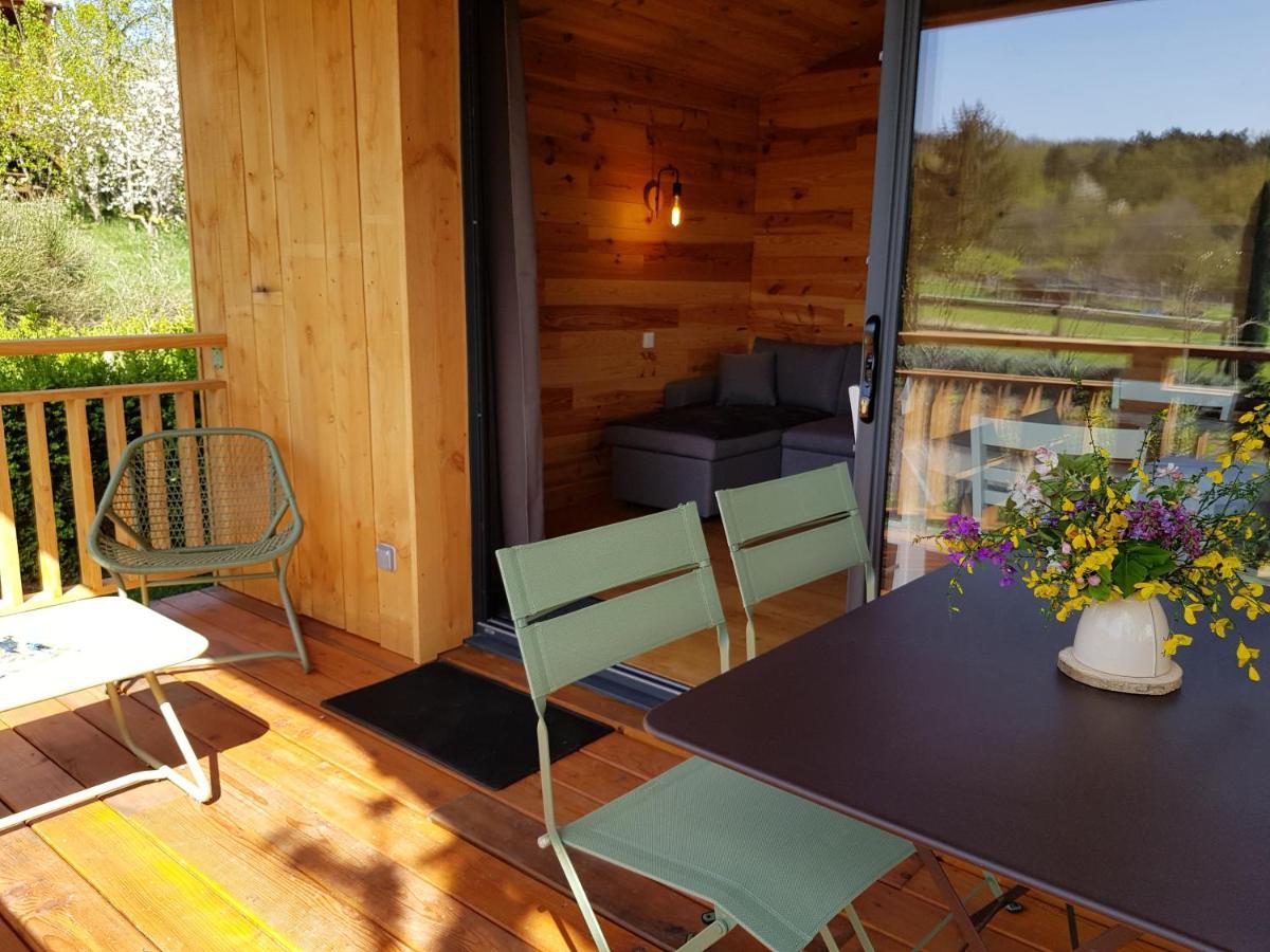 La Cabane Du Jardin Bongheat エクステリア 写真